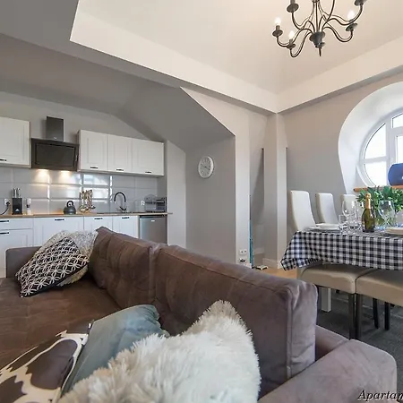 Zuzanna * シフィノウイシチェ